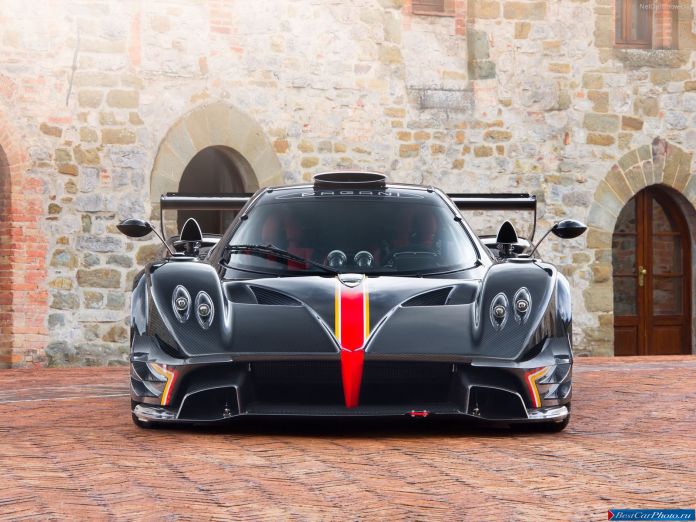 2013 Pagani Zonda Revolucion - фотография 10 из 32