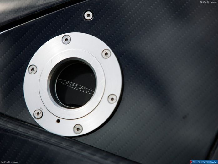 2013 Pagani Zonda Revolucion - фотография 18 из 32