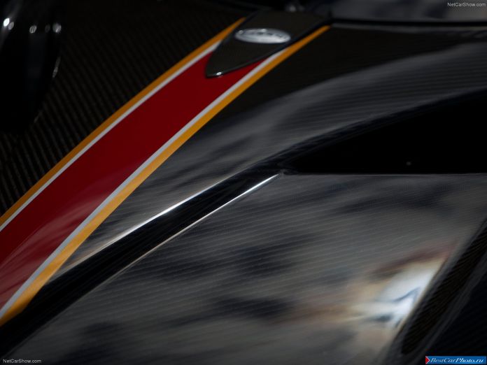 2013 Pagani Zonda Revolucion - фотография 22 из 32