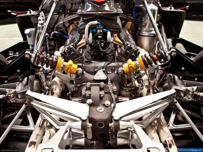 2013 Pagani Zonda Revolucion - фотография 28 из 32