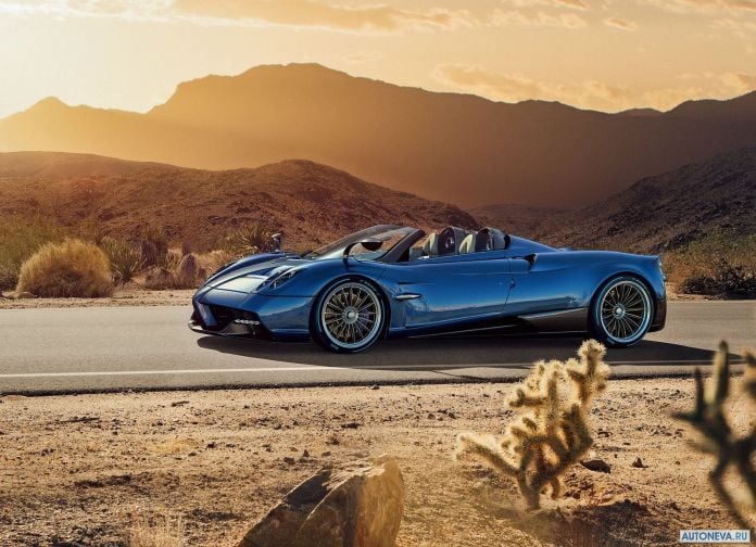 2017 Pagani Huayra Roadster - фотография 1 из 21