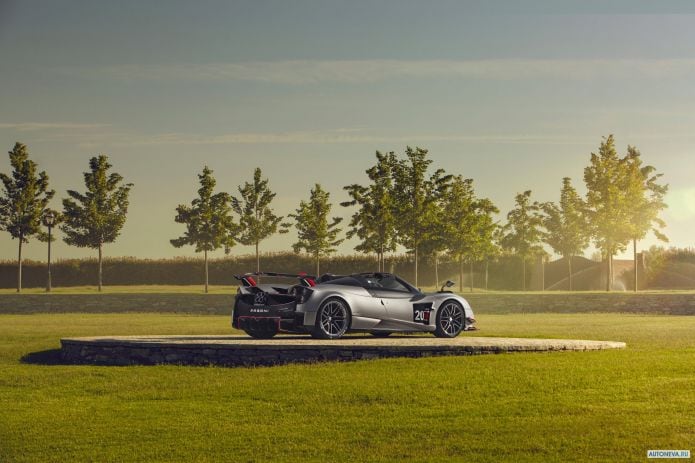 2020 Pagani Huayra BC Roadster - фотография 12 из 20