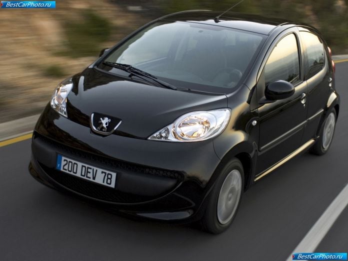 2005 Peugeot 107 - фотография 22 из 71