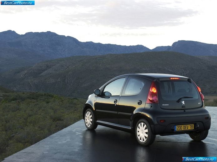 2005 Peugeot 107 - фотография 40 из 71