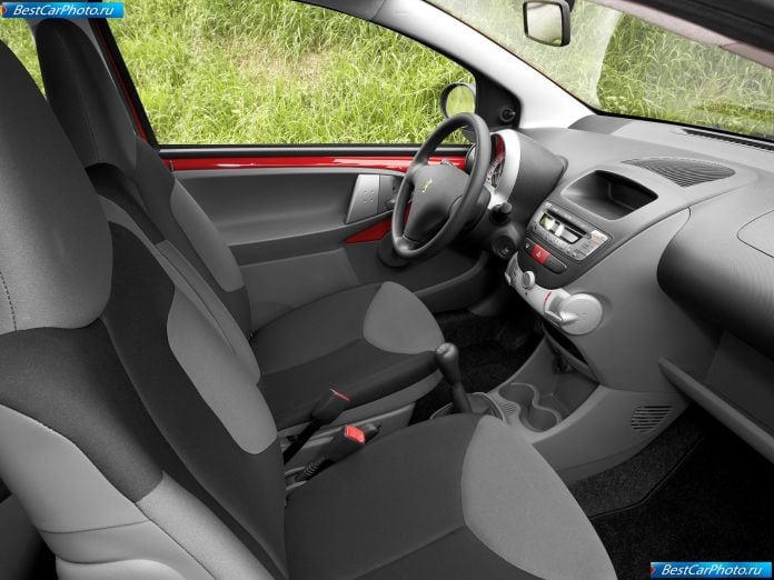2005 Peugeot 107 - фотография 51 из 71