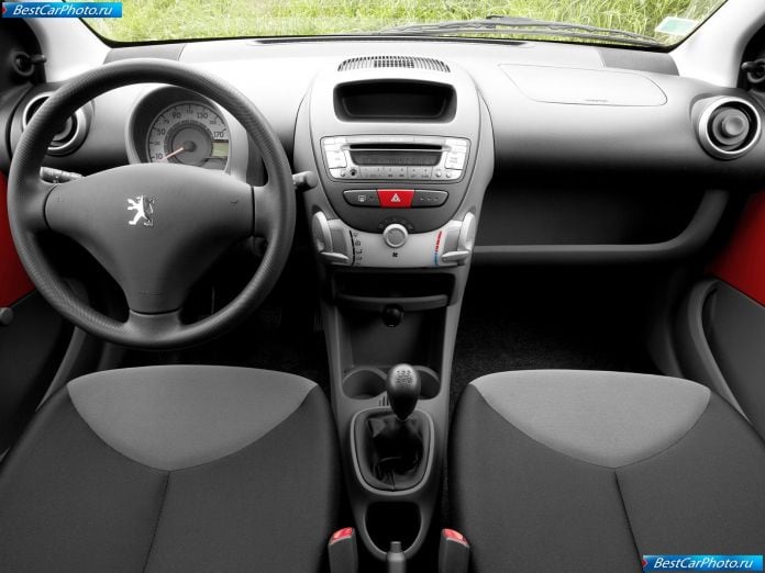 2005 Peugeot 107 - фотография 52 из 71