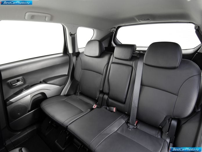 2007 Peugeot 4007 - фотография 21 из 30 2007 Peugeot 4007 - фотография 21 из 30