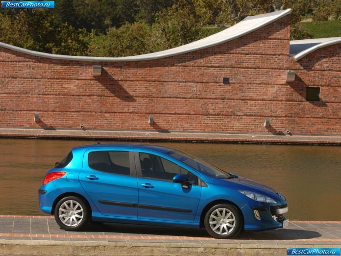 2008 Peugeot 308 - фотография 17 из 81
