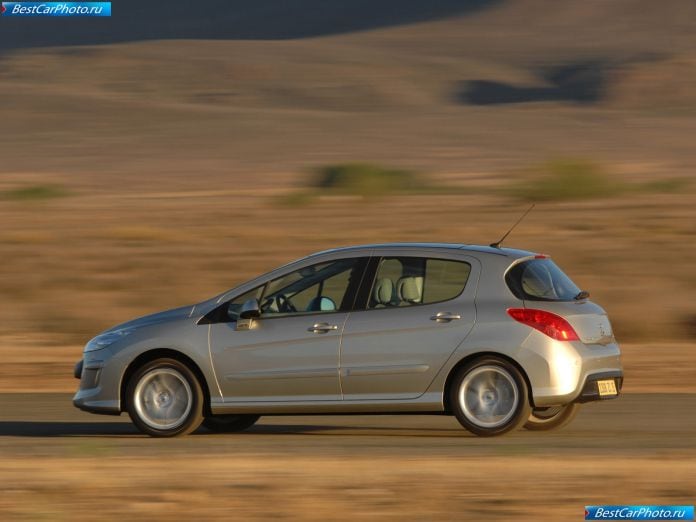 2008 Peugeot 308 - фотография 21 из 81 2008 Peugeot 308 - фотография 21 из 81