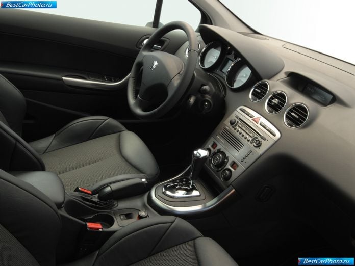 2008 Peugeot 308 - фотография 31 из 81