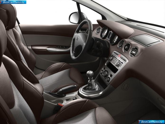 2008 Peugeot 308 - фотография 34 из 81