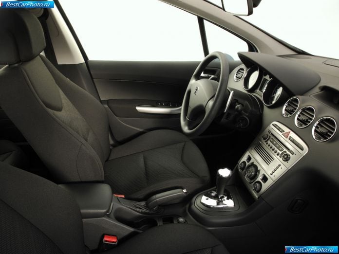 2008 Peugeot 308 - фотография 36 из 81