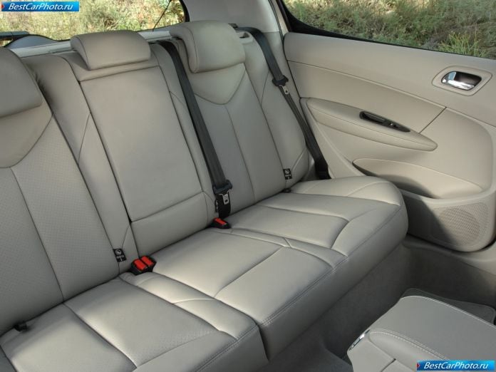 2008 Peugeot 308 - фотография 42 из 81