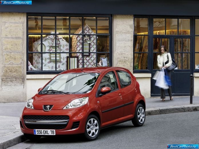 2009 Peugeot 107 - фотография 5 из 32 2009 Peugeot 107 - фотография 5 из 32