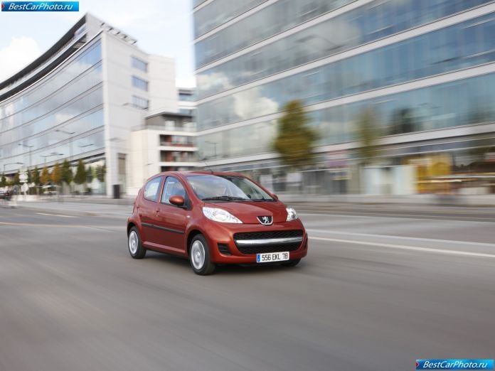 2009 Peugeot 107 - фотография 12 из 32 2009 Peugeot 107 - фотография 12 из 32