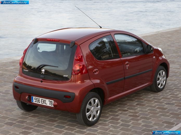 2009 Peugeot 107 - фотография 16 из 32 2009 Peugeot 107 - фотография 16 из 32