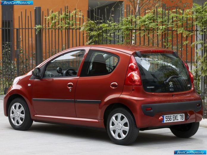 2009 Peugeot 107 - фотография 17 из 32 2009 Peugeot 107 - фотография 17 из 32