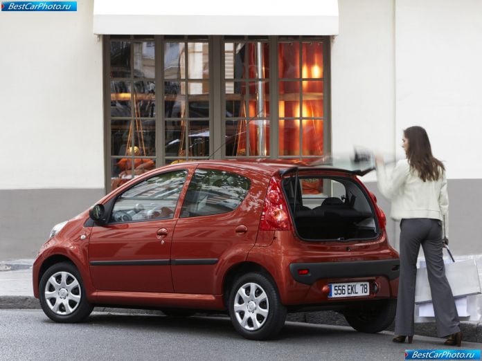2009 Peugeot 107 - фотография 20 из 32 2009 Peugeot 107 - фотография 20 из 32