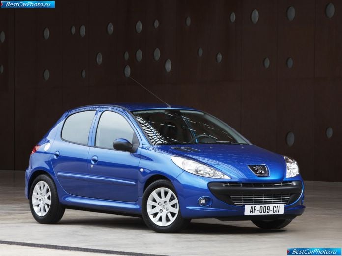 2009 Peugeot 206 Plus - фотография 4 из 27