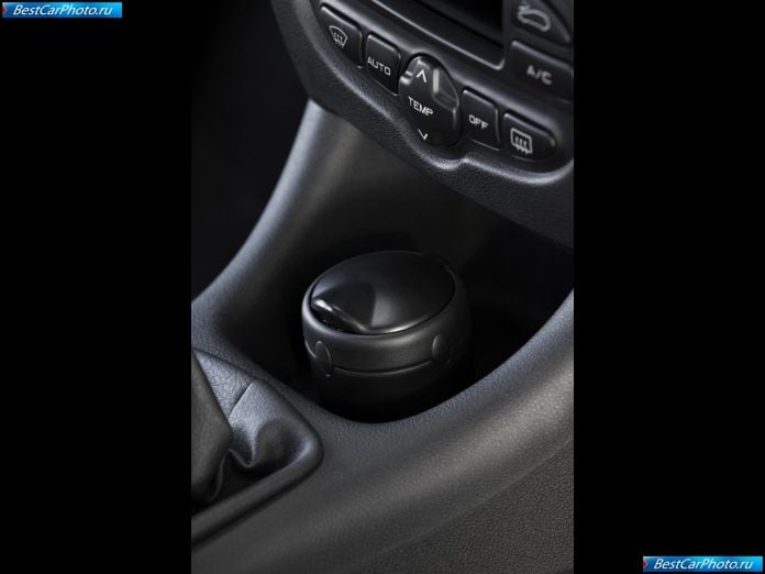 2009 Peugeot 206 Plus - фотография 25 из 27 2009 Peugeot 206 Plus - фотография 25 из 27