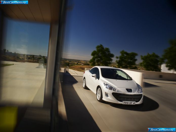 2009 Peugeot 308 Cc - фотография 11 из 115 2009 Peugeot 308 Cc - фотография 11 из 115