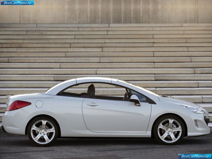 2009 Peugeot 308 Cc - фотография 69 из 115 2009 Peugeot 308 Cc - фотография 69 из 115