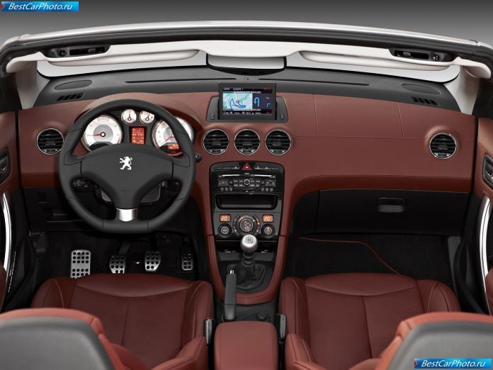 2009 Peugeot 308 Cc - фотография 78 из 115 2009 Peugeot 308 Cc - фотография 78 из 115
