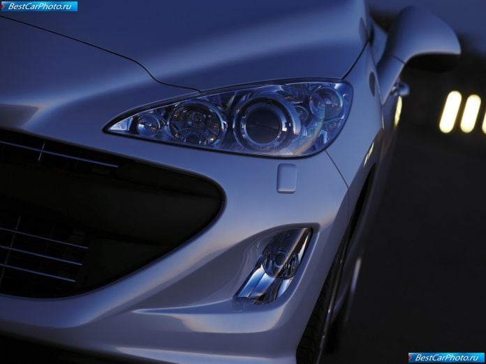 2009 Peugeot 308 Cc - фотография 97 из 115 2009 Peugeot 308 Cc - фотография 97 из 115