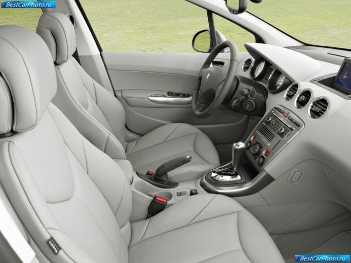 2009 Peugeot 308 Sw - фотография 13 из 29 2009 Peugeot 308 Sw - фотография 13 из 29