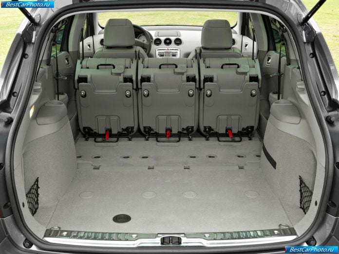 2009 Peugeot 308 Sw - фотография 25 из 29 2009 Peugeot 308 Sw - фотография 25 из 29