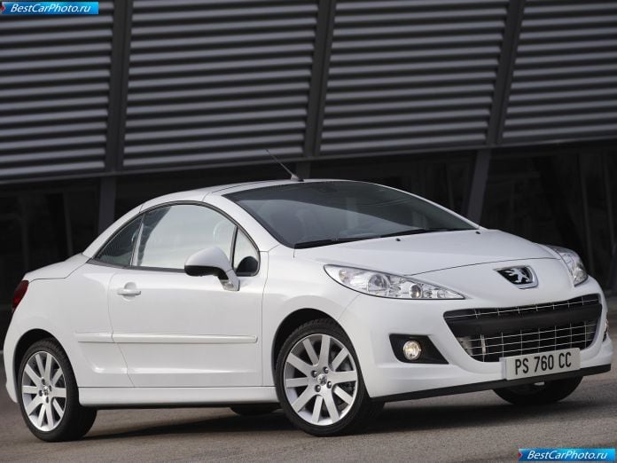 2010 Peugeot 207 Cc - фотография 2 из 20 2010 Peugeot 207 Cc - фотография 2 из 20