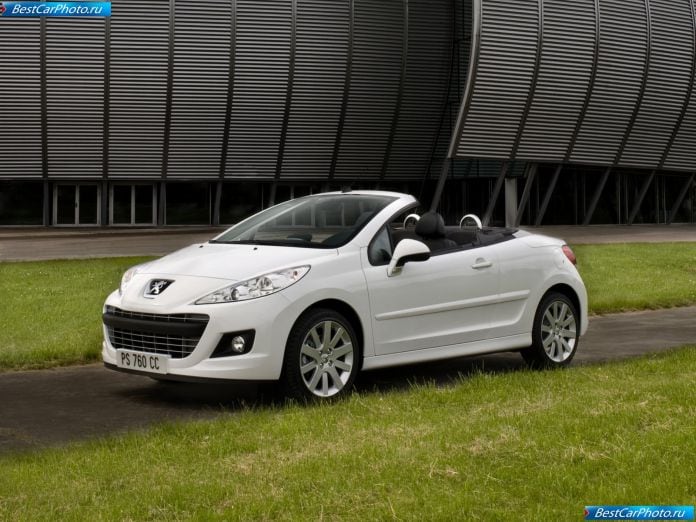 2010 Peugeot 207 Cc - фотография 5 из 20 2010 Peugeot 207 Cc - фотография 5 из 20
