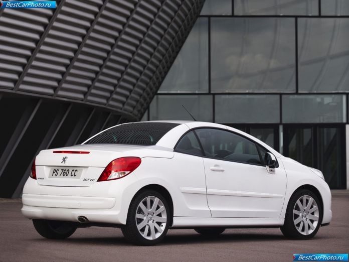 2010 Peugeot 207 Cc - фотография 13 из 20