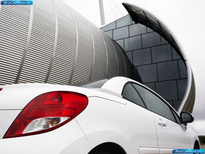2010 Peugeot 207 Cc - фотография 20 из 20