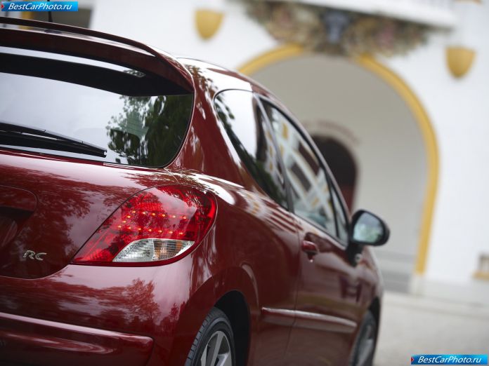 2010 Peugeot 207 Rc - фотография 25 из 27