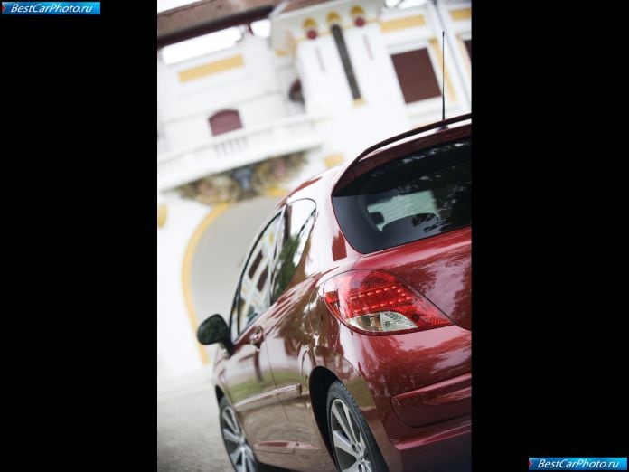 2010 Peugeot 207 Rc - фотография 27 из 27 2010 Peugeot 207 Rc - фотография 27 из 27