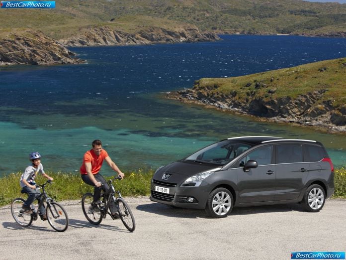 2010 Peugeot 5008 - фотография 16 из 80 2010 Peugeot 5008 - фотография 16 из 80