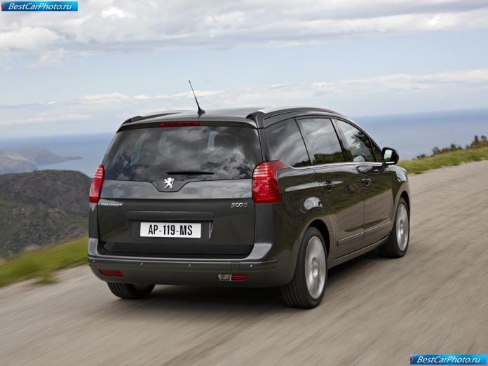 2010 Peugeot 5008 - фотография 19 из 80 2010 Peugeot 5008 - фотография 19 из 80