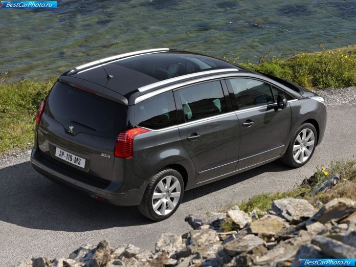 2010 Peugeot 5008 - фотография 22 из 80 2010 Peugeot 5008 - фотография 22 из 80