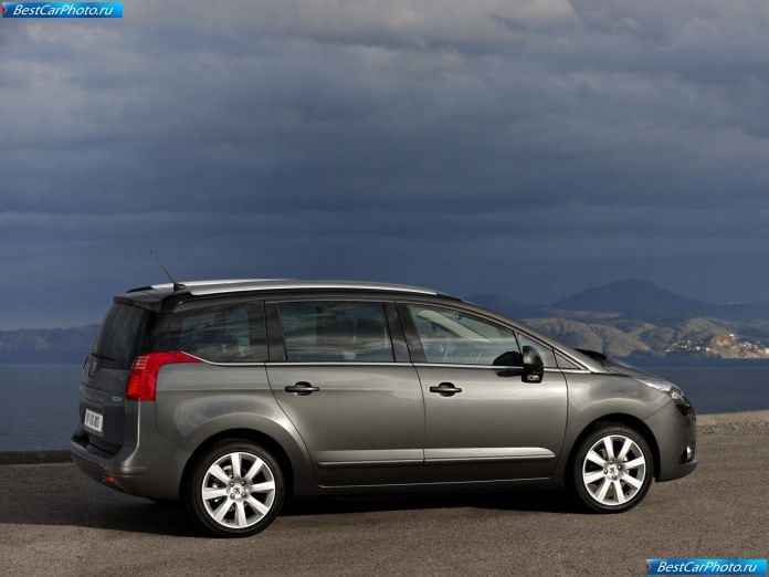 2010 Peugeot 5008 - фотография 23 из 80 2010 Peugeot 5008 - фотография 23 из 80