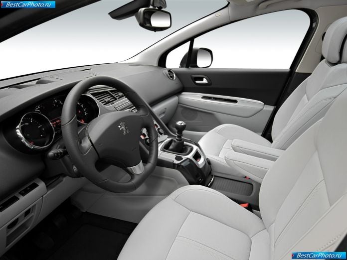 2010 Peugeot 5008 - фотография 30 из 80 2010 Peugeot 5008 - фотография 30 из 80