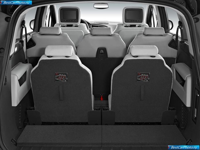 2010 Peugeot 5008 - фотография 44 из 80 2010 Peugeot 5008 - фотография 44 из 80