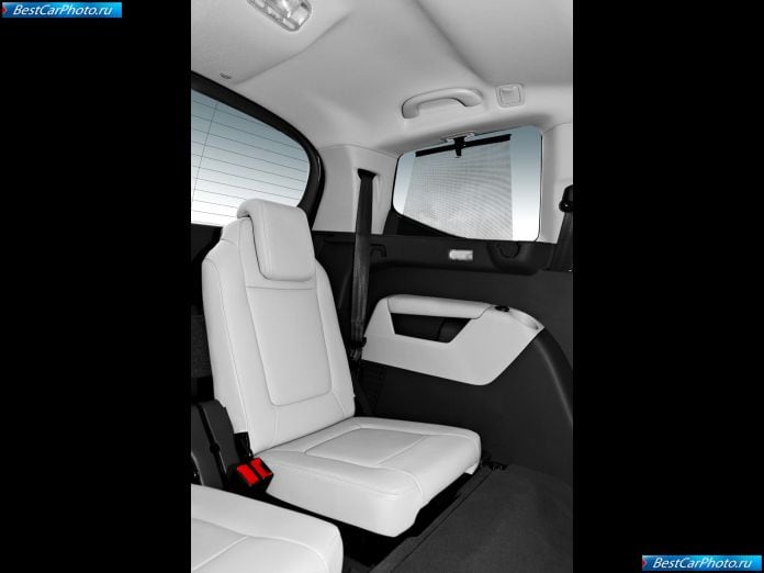 2010 Peugeot 5008 - фотография 61 из 80 2010 Peugeot 5008 - фотография 61 из 80