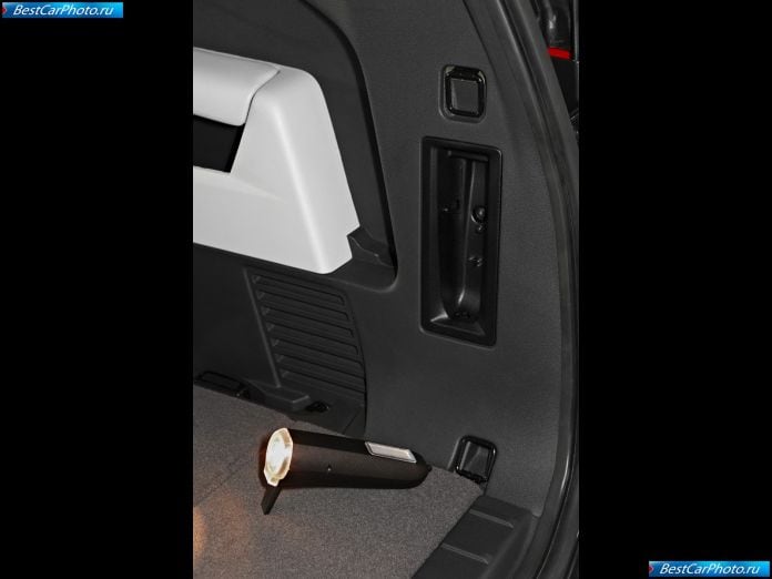 2010 Peugeot 5008 - фотография 72 из 80 2010 Peugeot 5008 - фотография 72 из 80