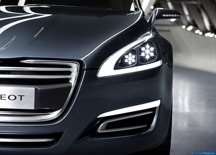 2010 Peugeot 5 Concept - фотография 8 из 17 2010 Peugeot 5 Concept - фотография 8 из 17