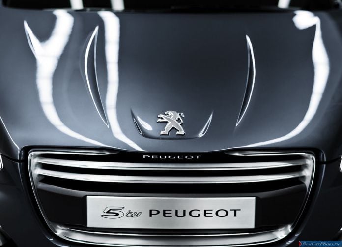 2010 Peugeot 5 Concept - фотография 9 из 17
