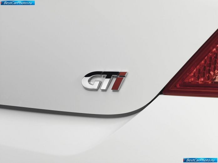 2011 Peugeot 308 Gti - фотография 14 из 14 2011 Peugeot 308 Gti - фотография 14 из 14