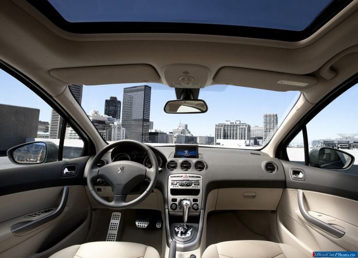 2011 Peugeot 408 - фотография 13 из 16 2011 Peugeot 408 - фотография 13 из 16