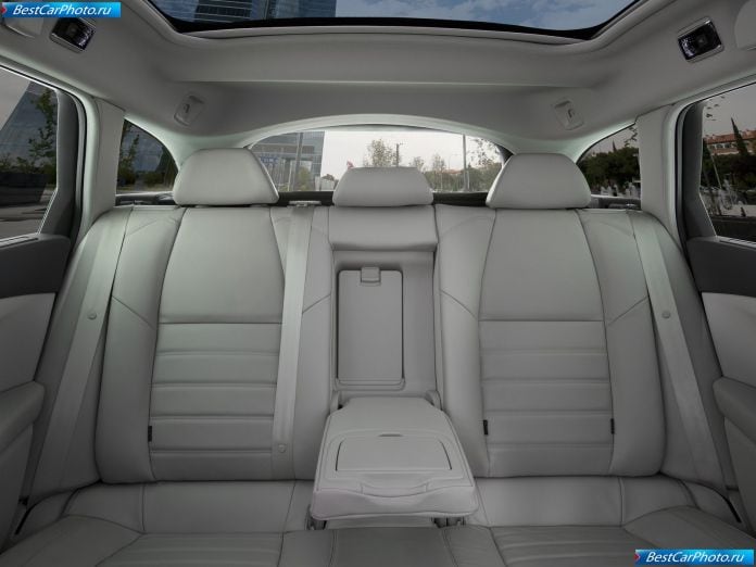 2011 Peugeot 508 Sw - фотография 18 из 41 2011 Peugeot 508 Sw - фотография 18 из 41