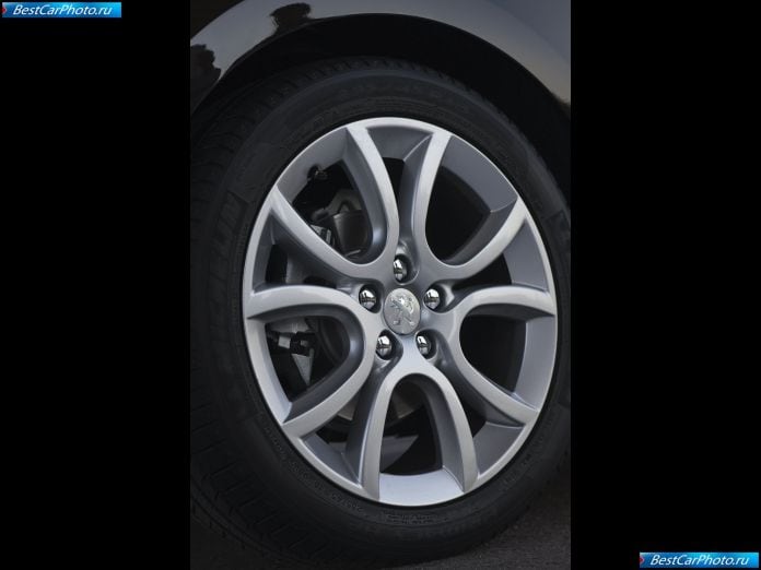 2011 Peugeot 508 Sw - фотография 32 из 41
